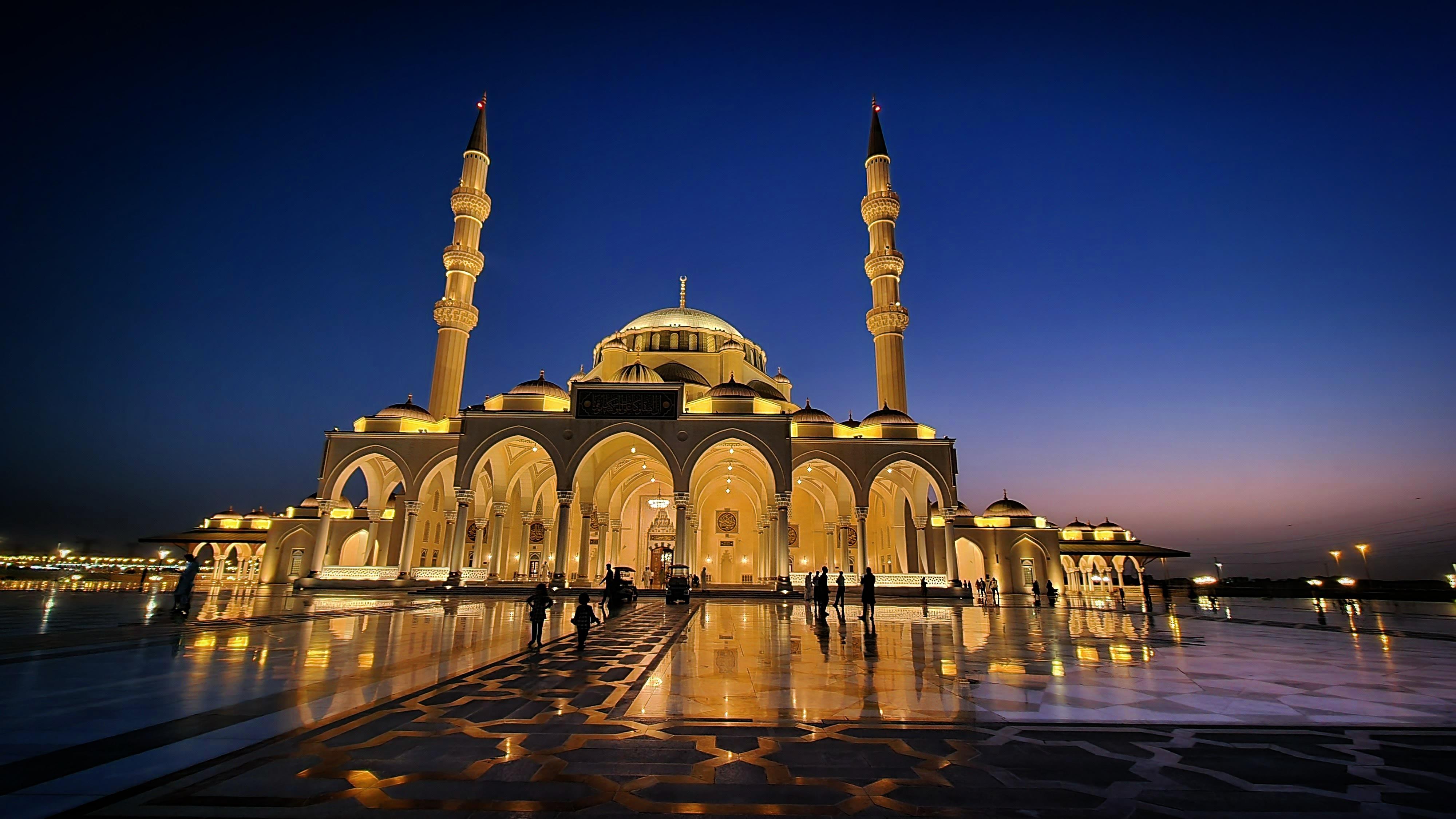 Dubai El Sharjah Camii